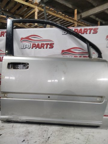 Пассажирская передняя дверь H01008H7MM NISSAN