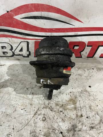 Подушка (опора) двигателя лев./прав. KKB500441 LAND ROVER