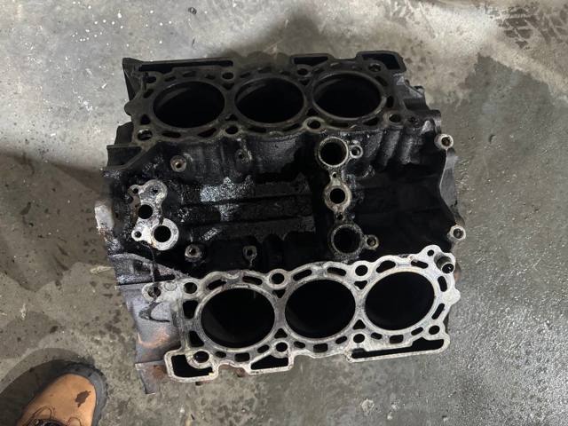 LAND ROVER LR010297 Блок цилиндров двигателя в наличии Тернополь