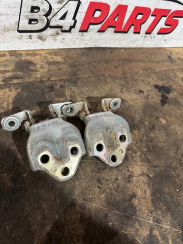 MITSUBISHI MB574274 Петля двери передней правой в наличии Каменское