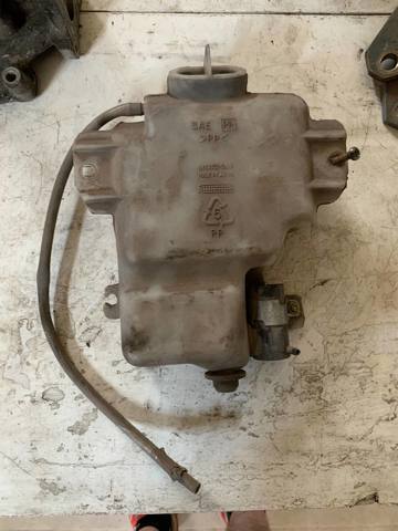 MB628750 MITSUBISHI Бачок омывателя заднего стекла купить в Каменское