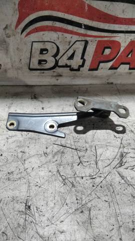 Петля капота, правая MB866526 MITSUBISHI