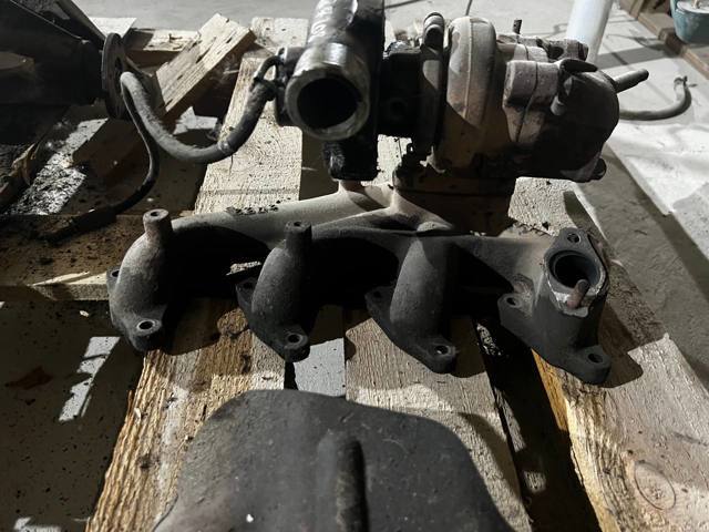 Впускной коллектор MD327697 MITSUBISHI