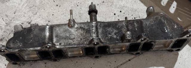 Впускной коллектор Mitsubishi Pajero 3