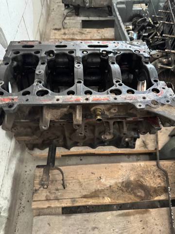 Блок двигателя ME203011 MITSUBISHI