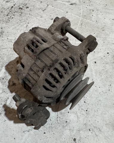 Автомобильный генератор ME203546 MITSUBISHI