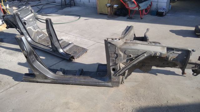Внешний правый порог  MN133008 MITSUBISHI