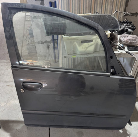 Пассажирская передняя дверь MN161884 MITSUBISHI