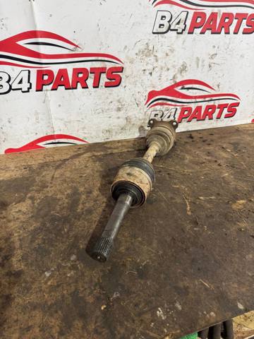 Полуось передняя, правая MR276870 MITSUBISHI
