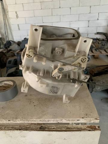 MR360708 MITSUBISHI Корпус вентилятора печки купить в Ужгород