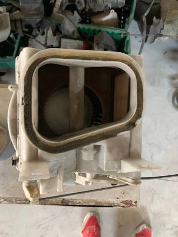 MR360708 MITSUBISHI Корпус вентилятора печки купить в Запорожье