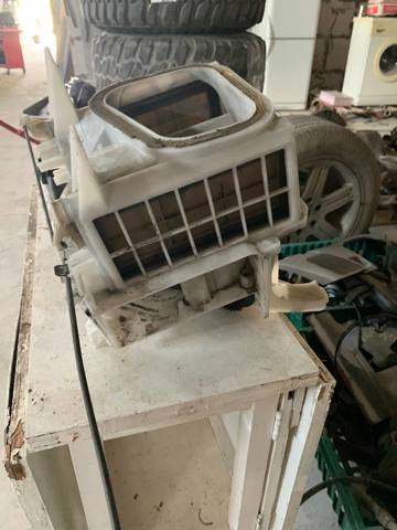 Корпус отопителя салона MR360708 MITSUBISHI