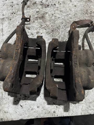 Держатель суппорта переднего MR407679 MITSUBISHI