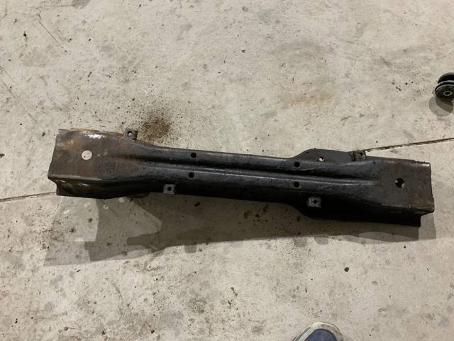 Балка передней подвески Mitsubishi Pajero 4 LONG