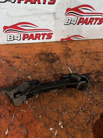 Подушка двигателя MR448193 MITSUBISHI