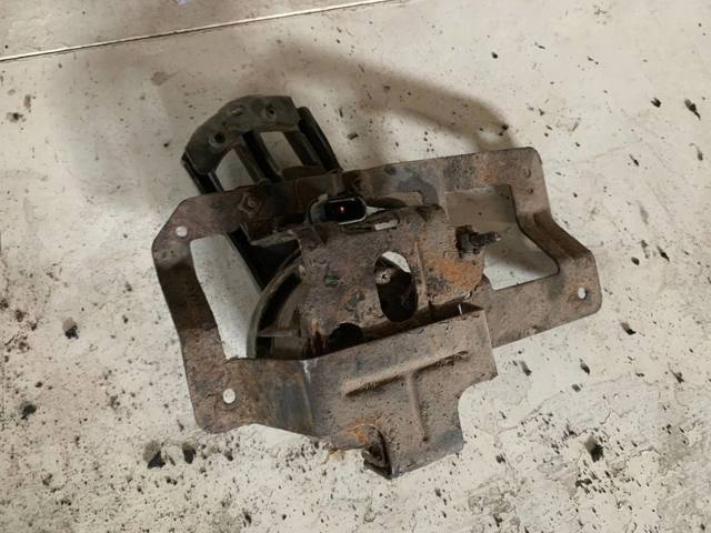 Фара противотуманная, правая MR496370 MITSUBISHI