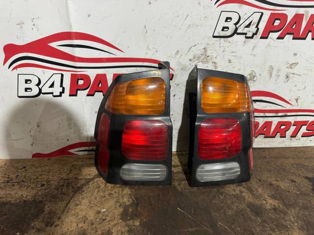 Задняя правая фара MR496374 MITSUBISHI