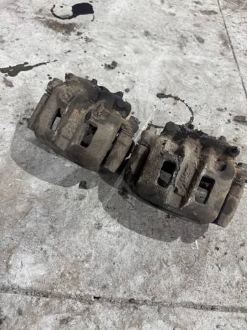 Суппорт тормозной передний левый MR510537 MITSUBISHI