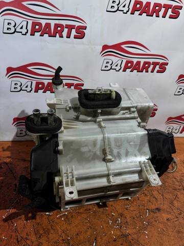 MITSUBISHI MR513018 Корпус вентилятора печки в наличии Павлоград