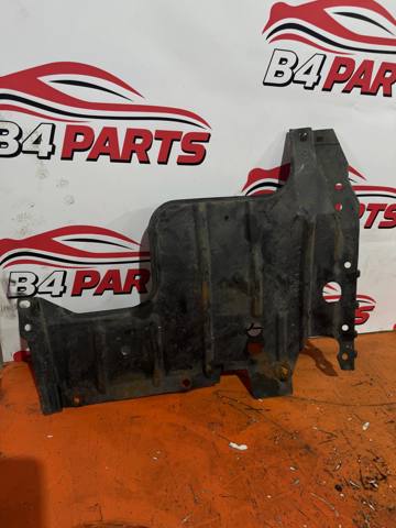Защита двигателя, правая MR539599 MITSUBISHI
