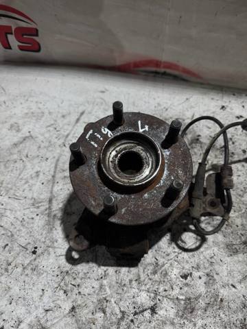 Ступицы передних колес MR594979 MITSUBISHI