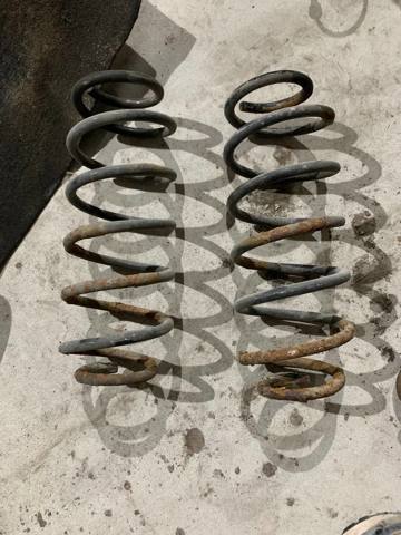 Пружина подвески задняя MR977617 MITSUBISHI