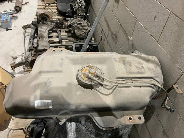 MITSUBISHI MR978279 Бак топливный в наличии Винница