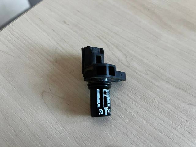 Датчик положения распредвала MR985041 MITSUBISHI