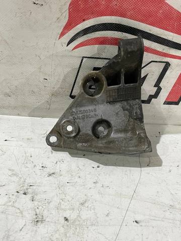 Кронштейн насоса г/у руля QVU500340 LAND ROVER