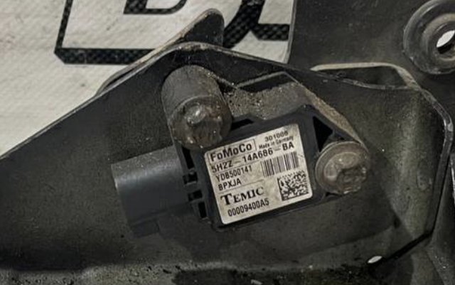 Датчик AIRBAG передний YDB500141 LAND ROVER