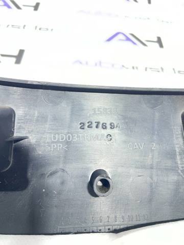 Обшивка стойки кузова внутренняя, средняя нижняя левая 1UD03DX9AC CHRYSLER