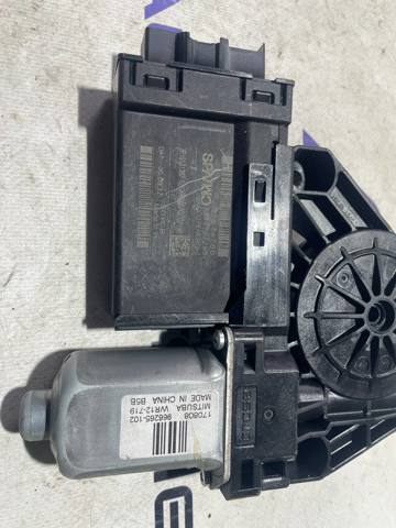 31349759 VOLVO Мотор стеклоподъемника двери задней правой купить в Чернигов