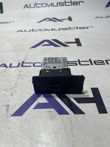 USB-разветвитель 31407038 VOLVO