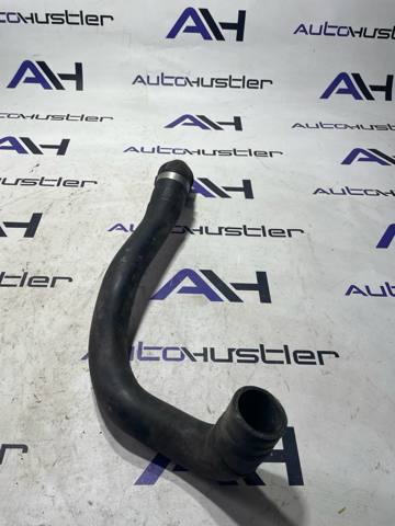Патрубок системы охлаждения 31439753 VOLVO