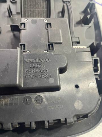 Плафоны внутреннего освещения 31479142 VOLVO
