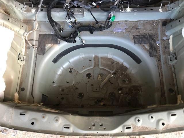 Пол багажника 42557977 GM