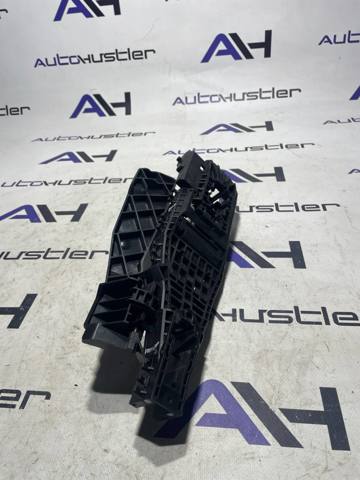Держатель наружной ручки двери, задней правой 68084836AF CHRYSLER