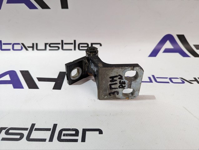 Петля двери задней правой 68246406AA CHRYSLER