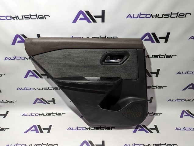 Дверная карта задняя левая 829A16RR7A NISSAN
