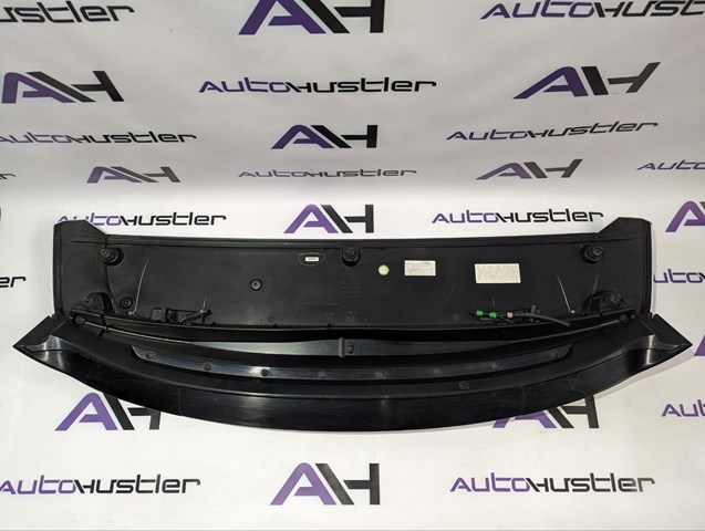 Спойлер задней двери LR038593 LAND ROVER