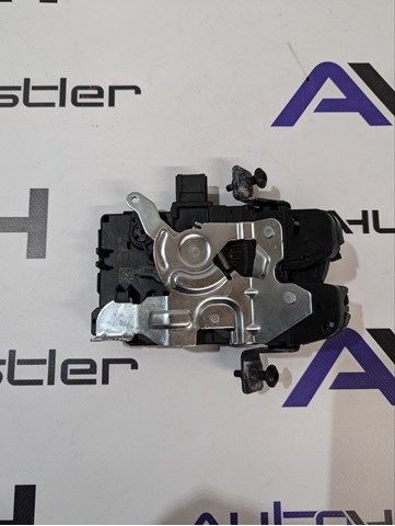 Замок и ручка двери задка LR070126 LAND ROVER