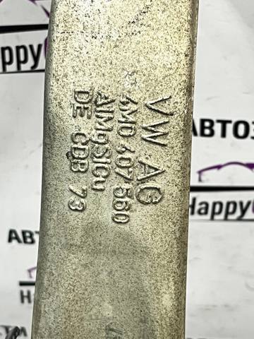 VAG 4M0407560 Цапфа передняя правая в наличии Киев