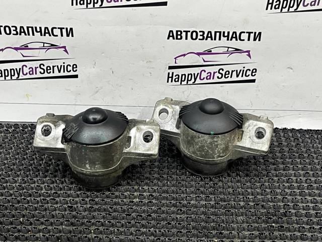 Опора заднего амортизатора 4M0513353 VAG