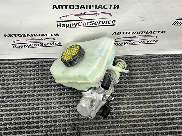 Цилиндр главный тормоза (гидротормозов) 4M0611021G VAG