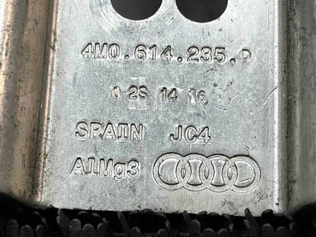 VAG 4M0614235D в наличии Киев