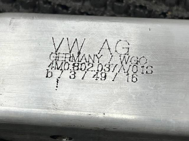 4M0802037A VAG Кронштейн усилителя переднего бампера купить в Житомир