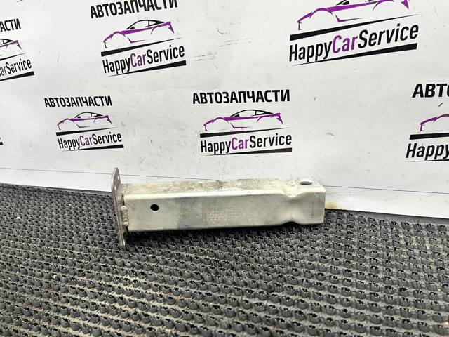 Кронштейн усилителя переднего бампера 4M0802038A VAG