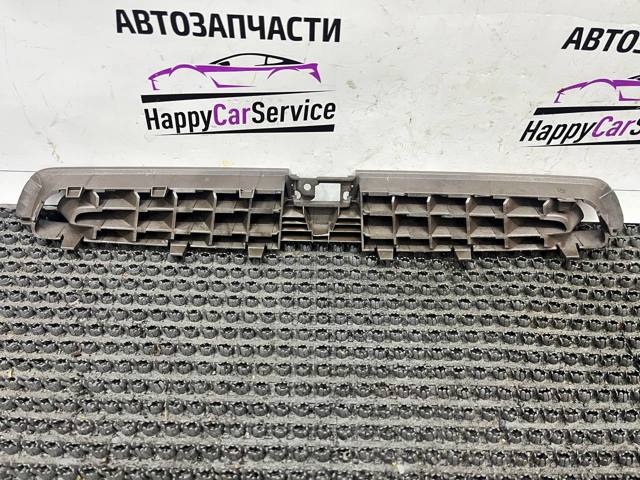 4M0819632 Решетка обдува лобового стекла на "торпедо" купить Павлоград