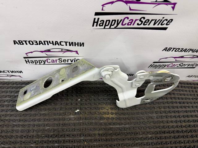VAG 4M0823301 Петля капота левая в наличии Павлоград