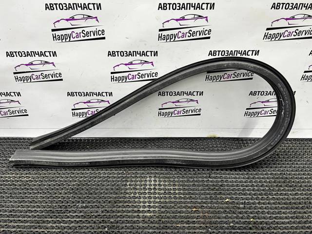4M0823723 Уплотнитель капота купить Тернополь
